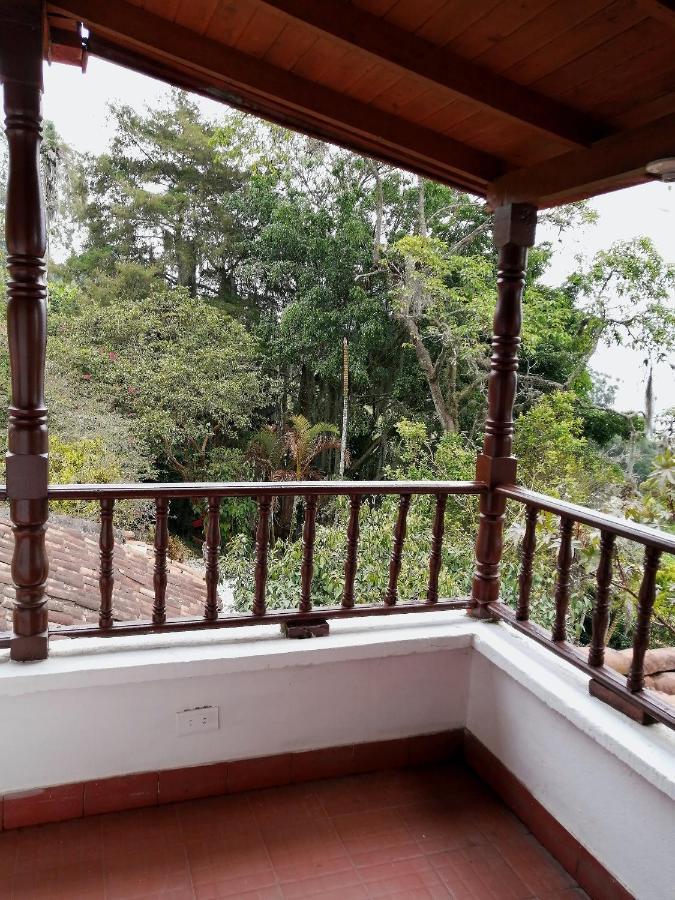 Eco Hostal Casa La Juana Bed & Breakfast Medellin Exterior photo